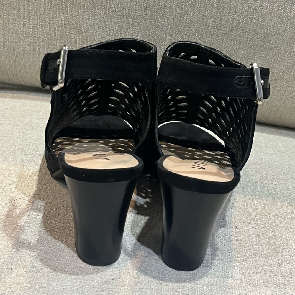 Unisa Open Toe Block Heel Bootie Size 8.5 - image 6